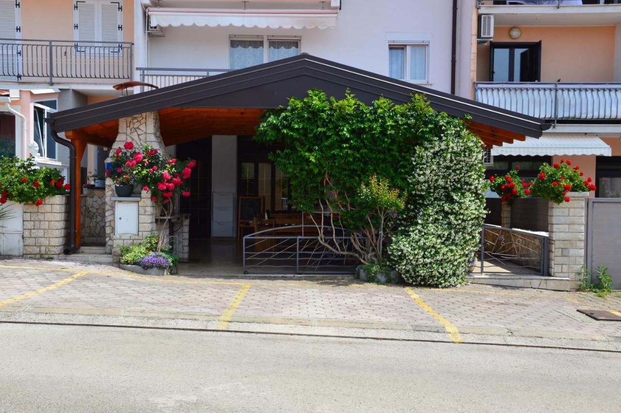 Apartmani "Glavas" Vrsar Exteriör bild