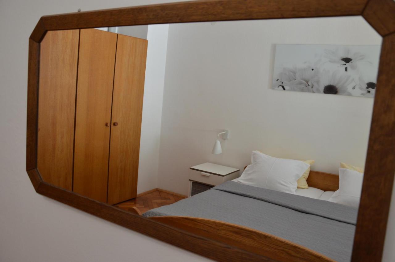 Apartmani "Glavas" Vrsar Exteriör bild