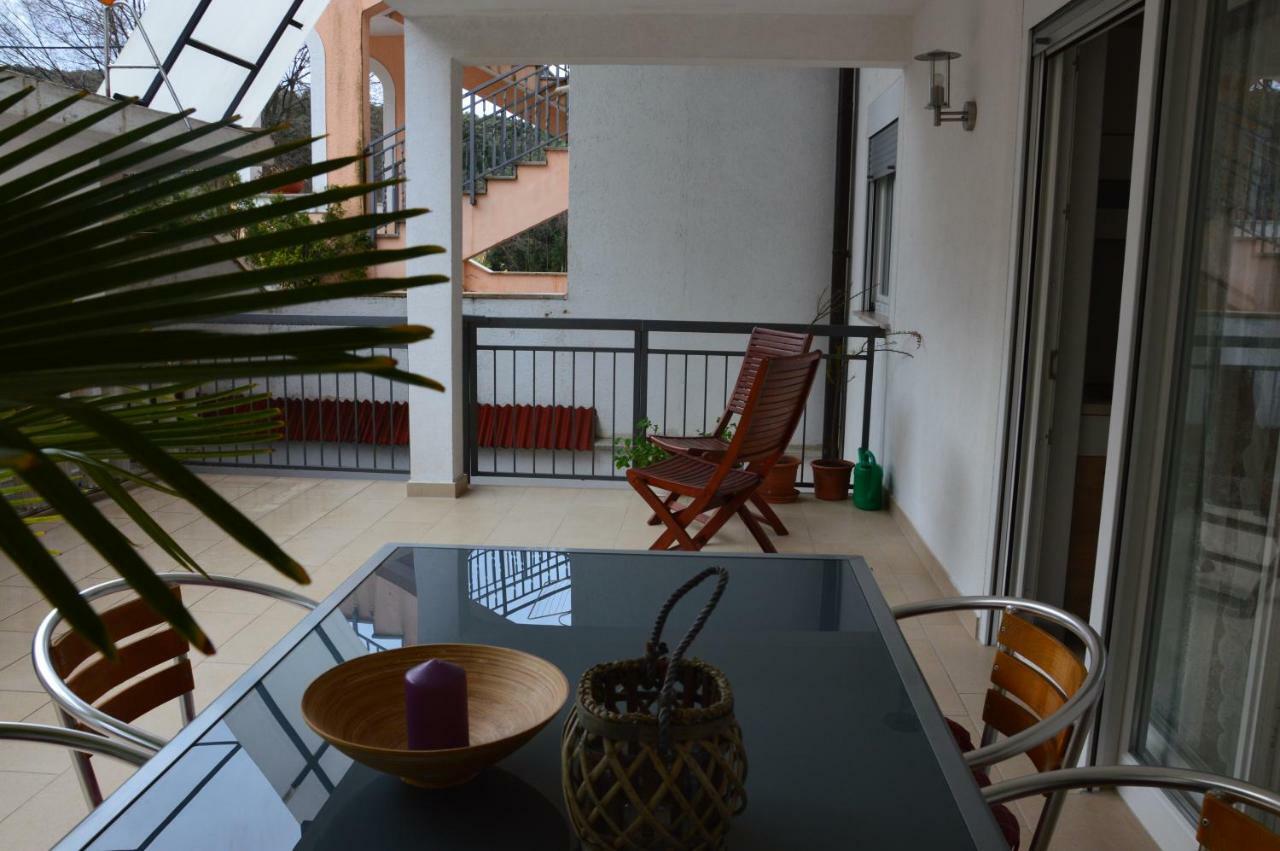 Apartmani "Glavas" Vrsar Exteriör bild
